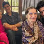 manish malhotra and his mother